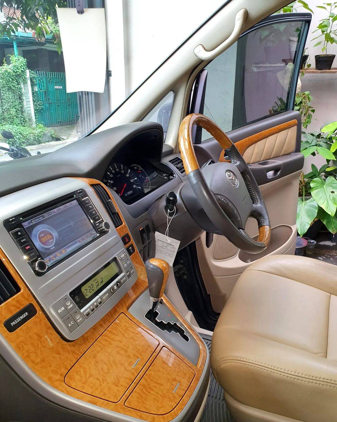 2006 Toyota Alphard 2006 Toyota Alphard