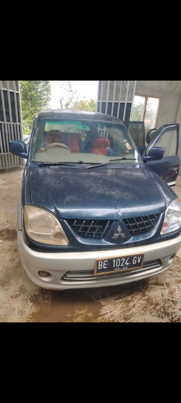 2004 Mitsubishi Kuda 2.5 MT GRANDIA DIESEL