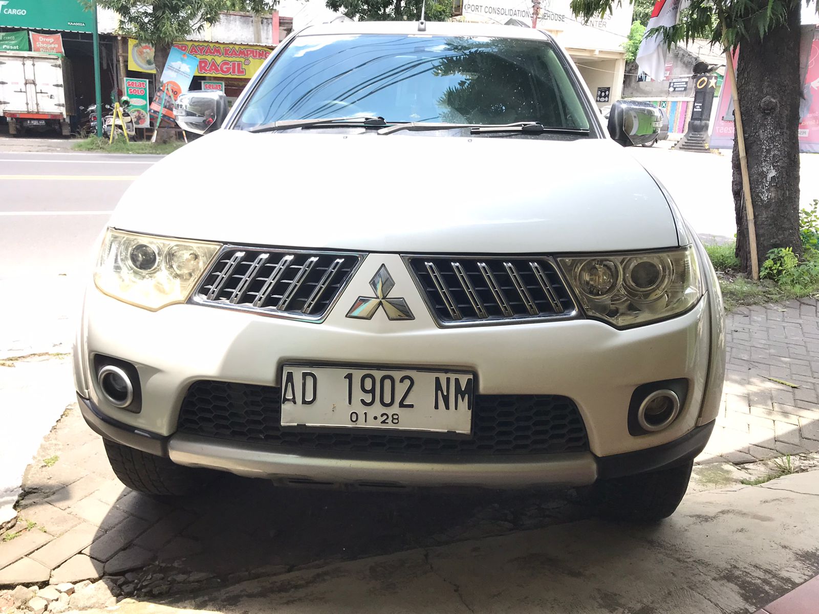 2012 Mitsubishi Pajero Sport  2012 Mitsubishi Pajero Sport