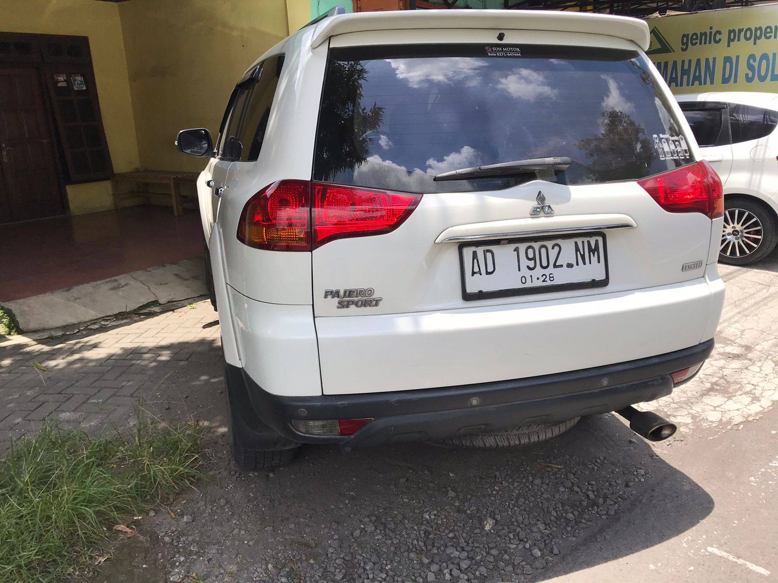2012 Mitsubishi Pajero Sport  DAKAR HI POWER 4X2 2.4 AT DAKAR HI POWER 4X2 2.4 AT tua