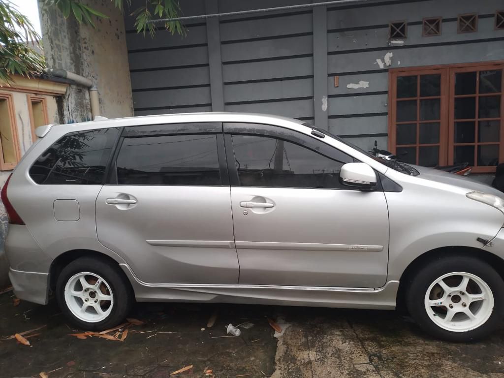 2015 Daihatsu Xenia 2015 Daihatsu Xenia