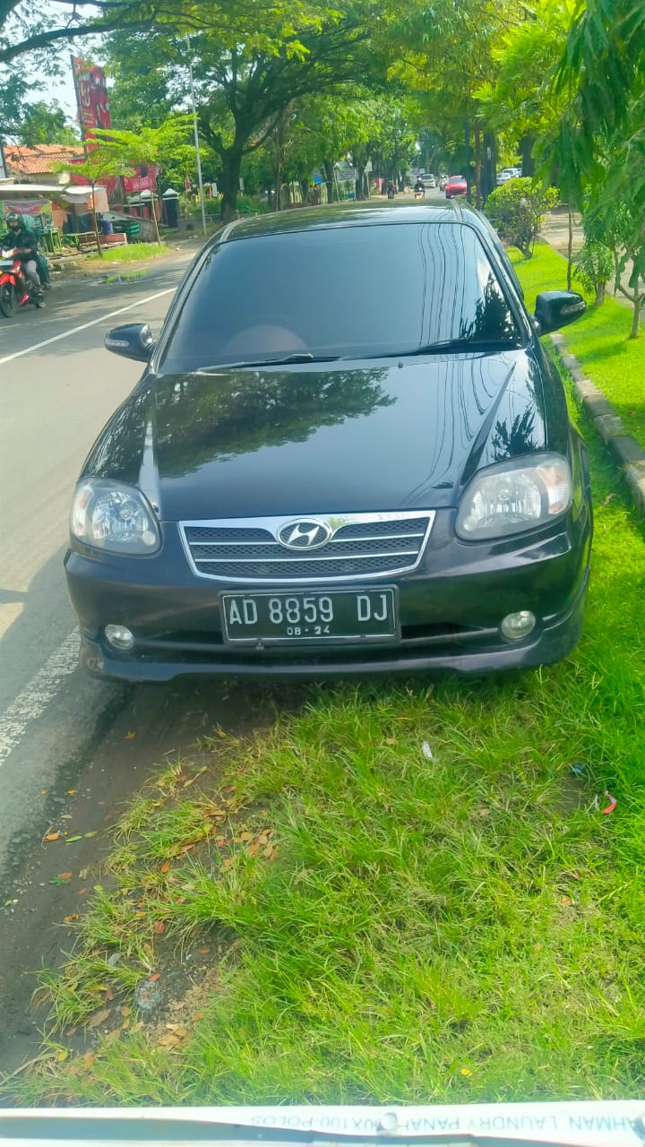 2012 Hyundai Avenga  1.5 AT 2012 Hyundai Avenga  1.5 AT