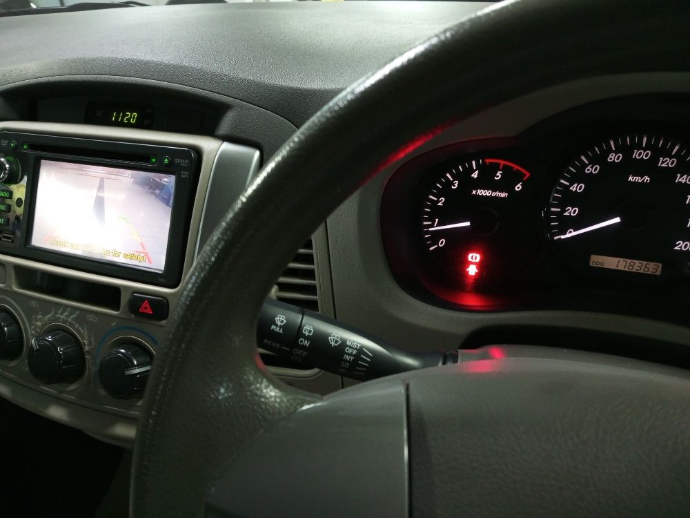Dijual 2012 Toyota Kijang Innova 2.5 G AT DIESEL 2.5 G AT DIESEL Bekas