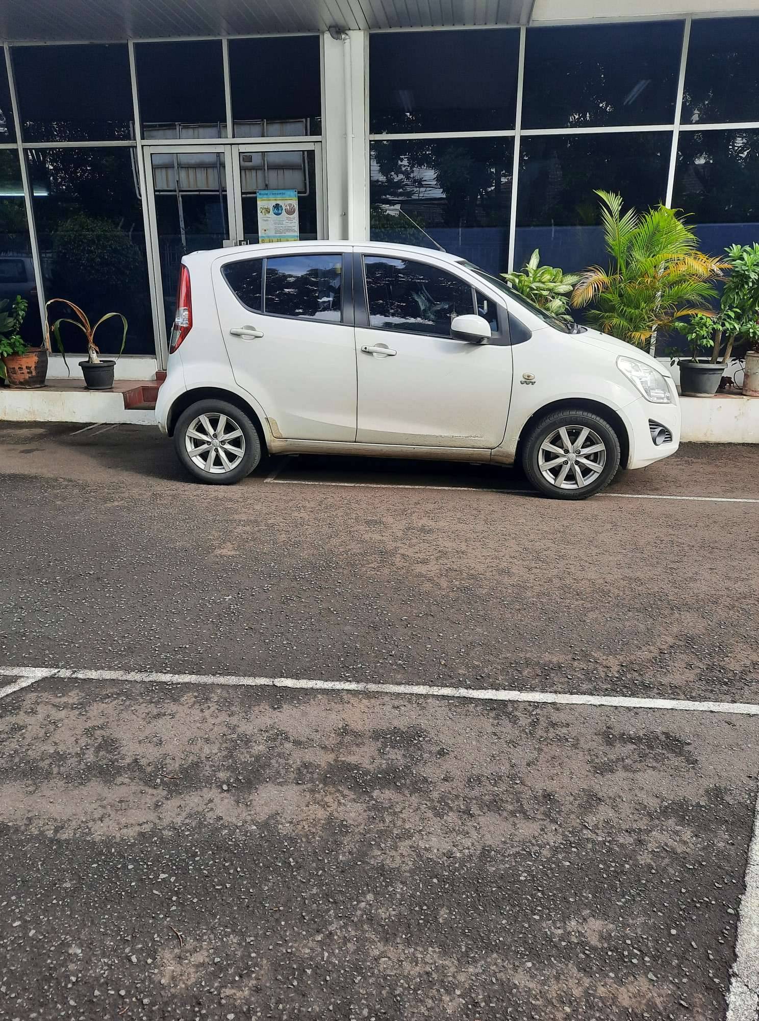 2013 Suzuki Splash 2013 Suzuki Splash