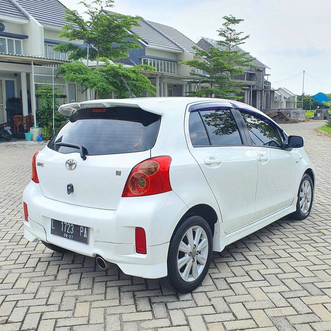 Used 2012 Toyota Yaris E 1.5L MT E 1.5L MT for sale