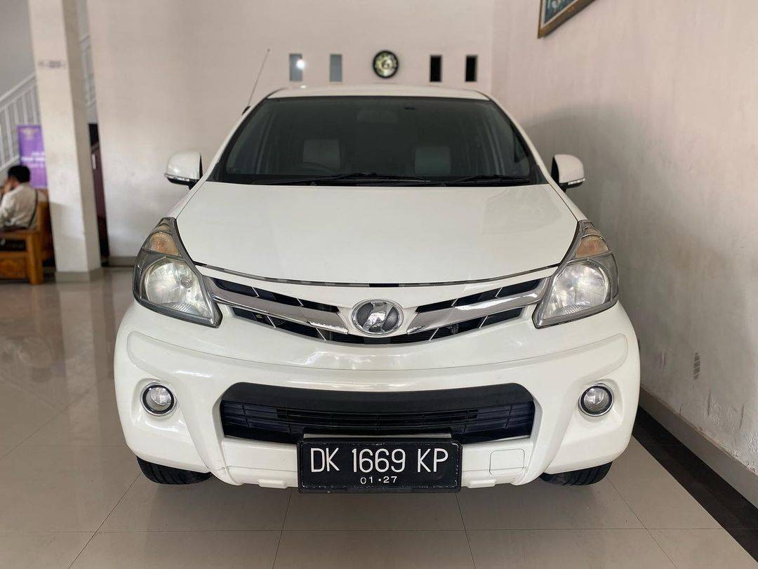 2014 Daihatsu Xenia Bekas 2014 Daihatsu Xenia Bekas