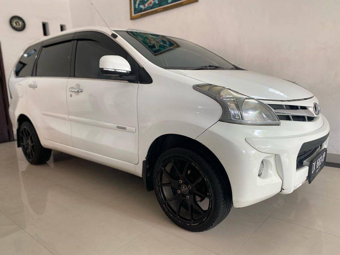 2014 Daihatsu Xenia 2014 Daihatsu Xenia