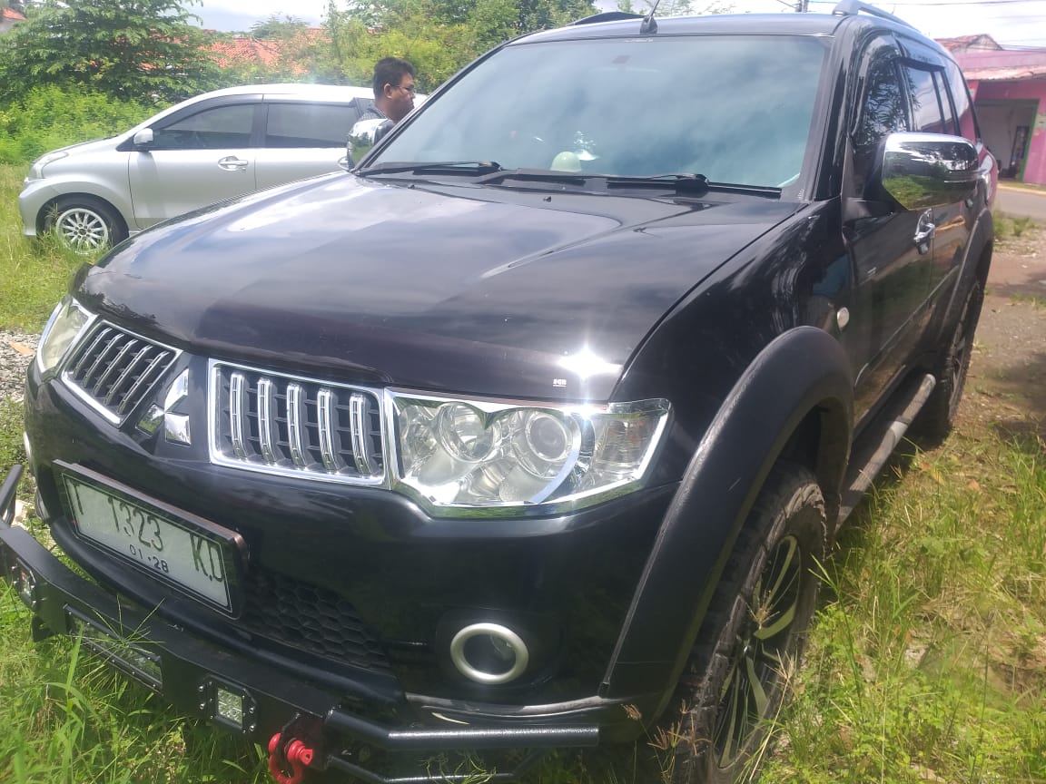 2010 Mitsubishi Pajero 2.5 EXCEED 4X2 A/T JEP 2010 Mitsubishi Pajero 2.5 EXCEED 4X2 A/T JEP