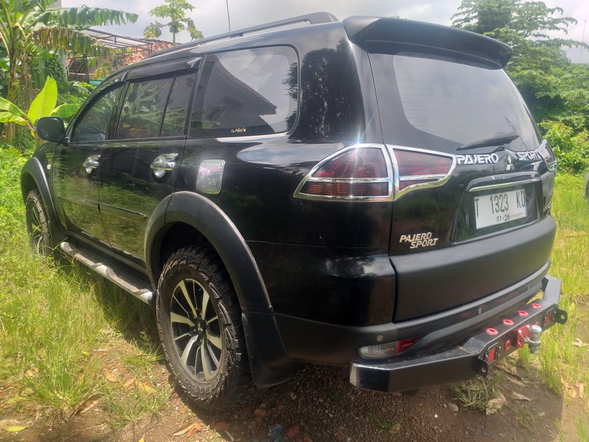 2010 Mitsubishi Pajero 2.5 EXCEED 4X2 A/T JEP 2010 Mitsubishi Pajero 2.5 EXCEED 4X2 A/T JEP