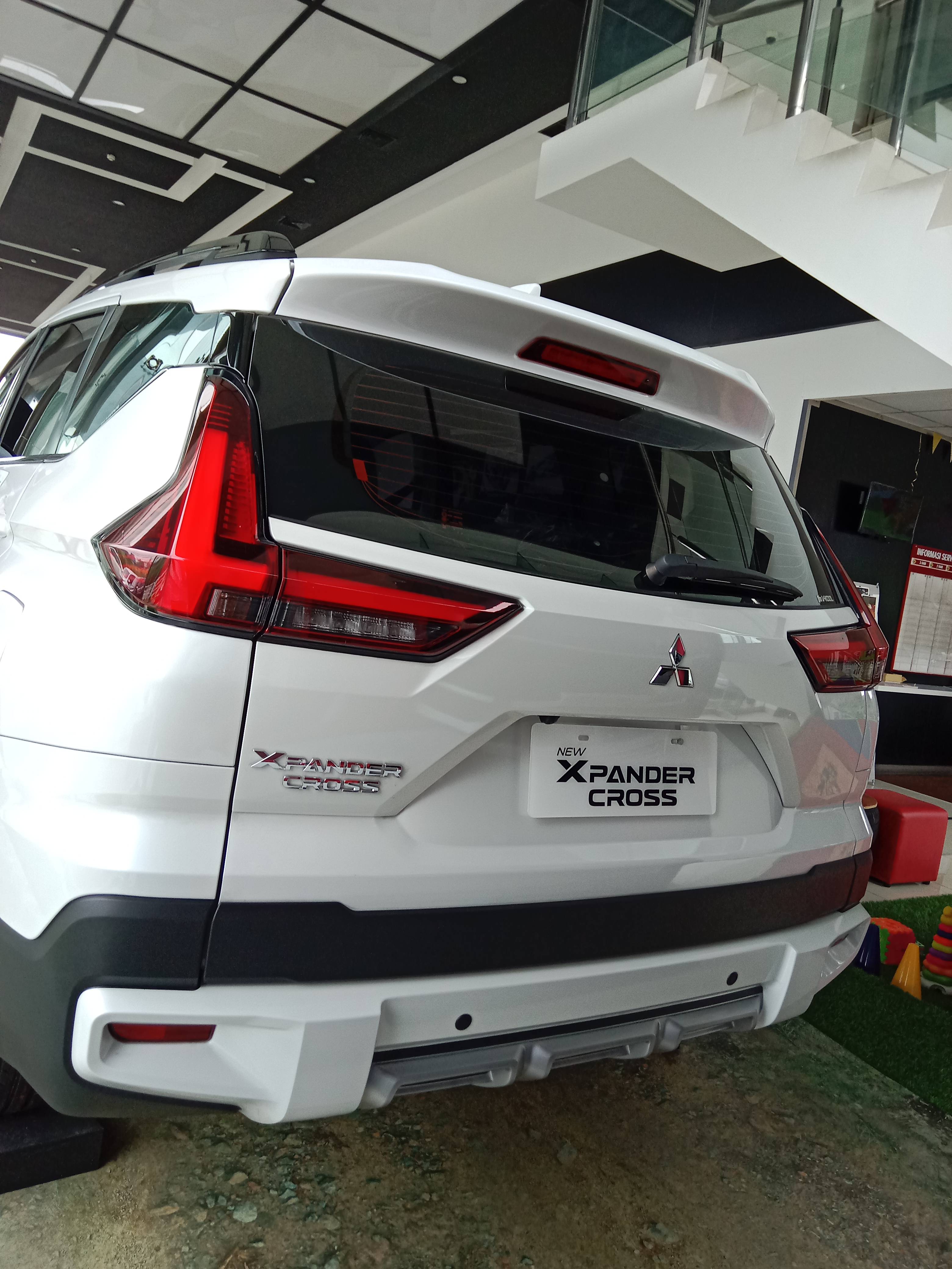 2023 Mitsubishi Xpander Cross 2023 Mitsubishi Xpander Cross