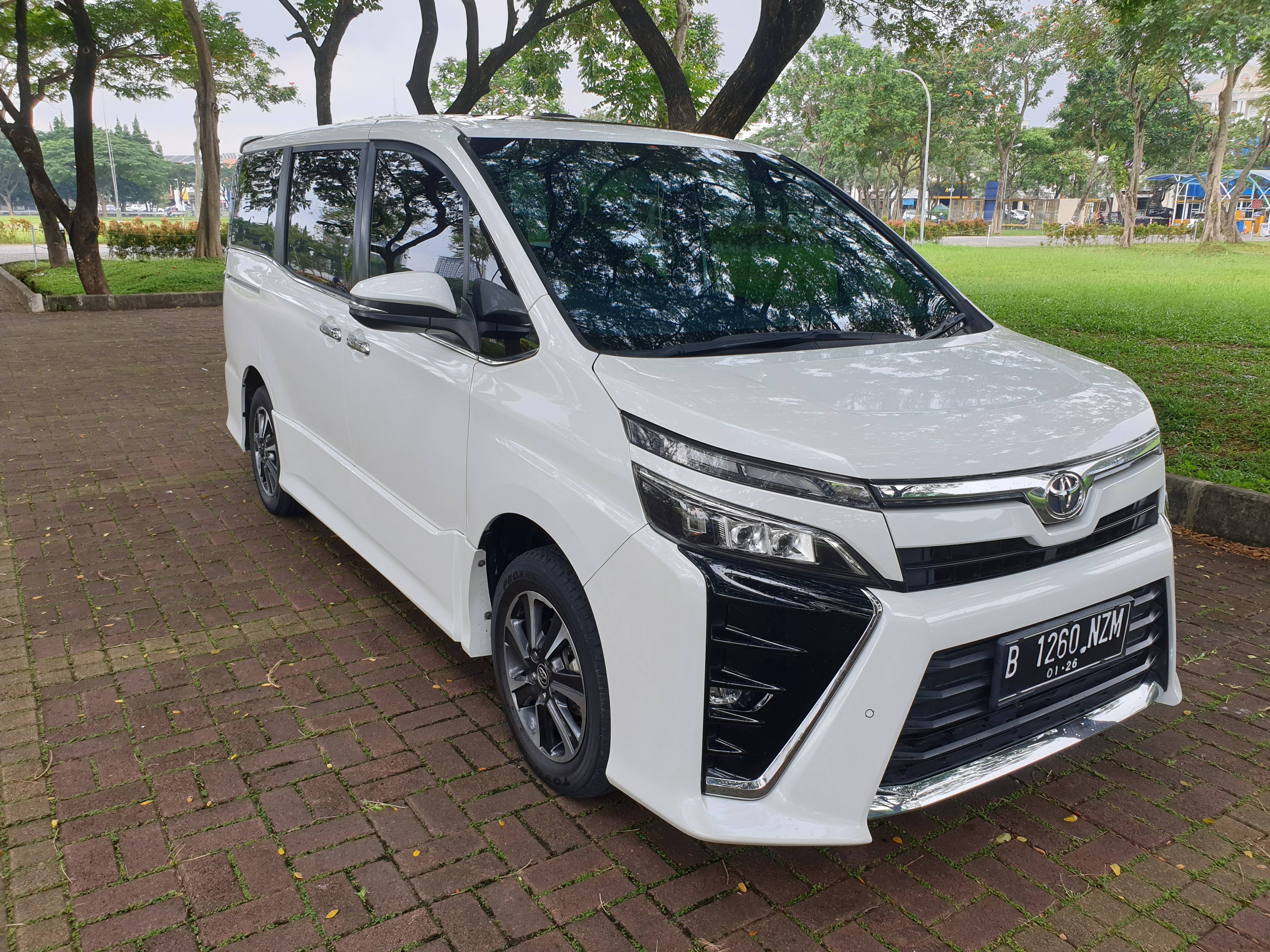 2020 Toyota Voxy 2.0L AT Bekas 2020 Toyota Voxy 2.0L AT Bekas