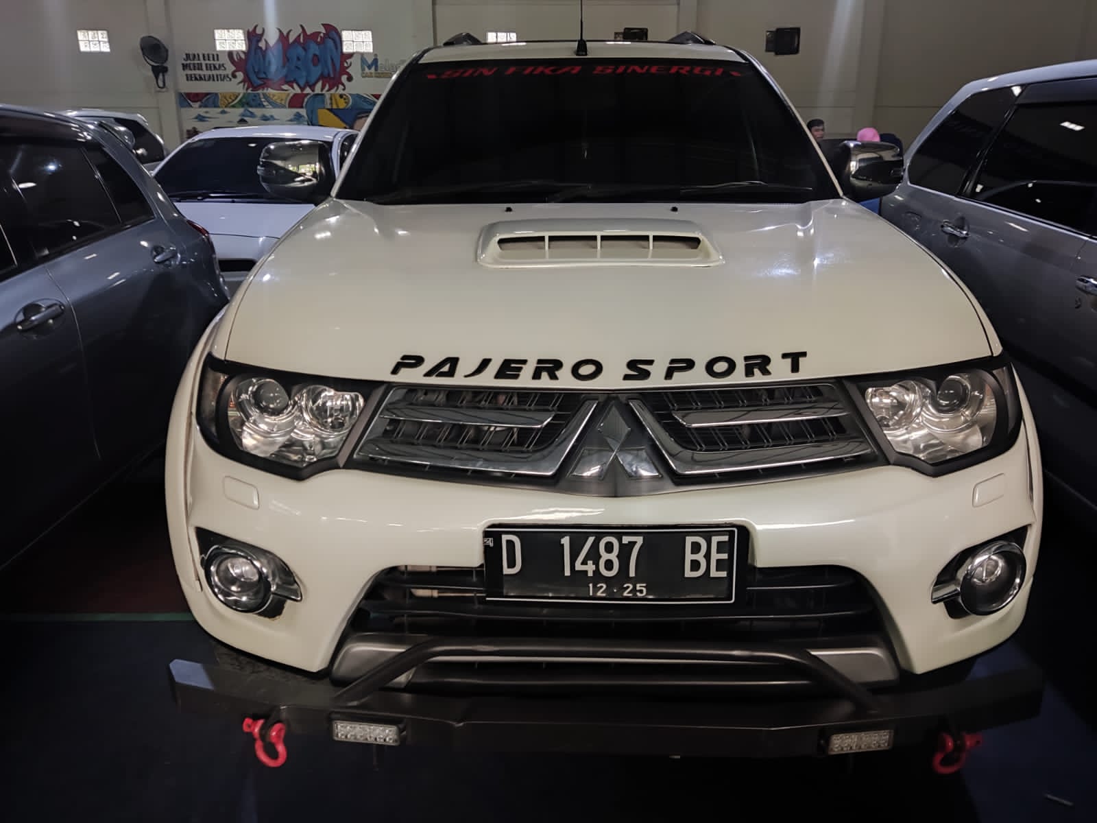 2015 Mitsubishi Pajero Sport  Exceed 4x2 2015 Mitsubishi Pajero Sport  Exceed 4x2