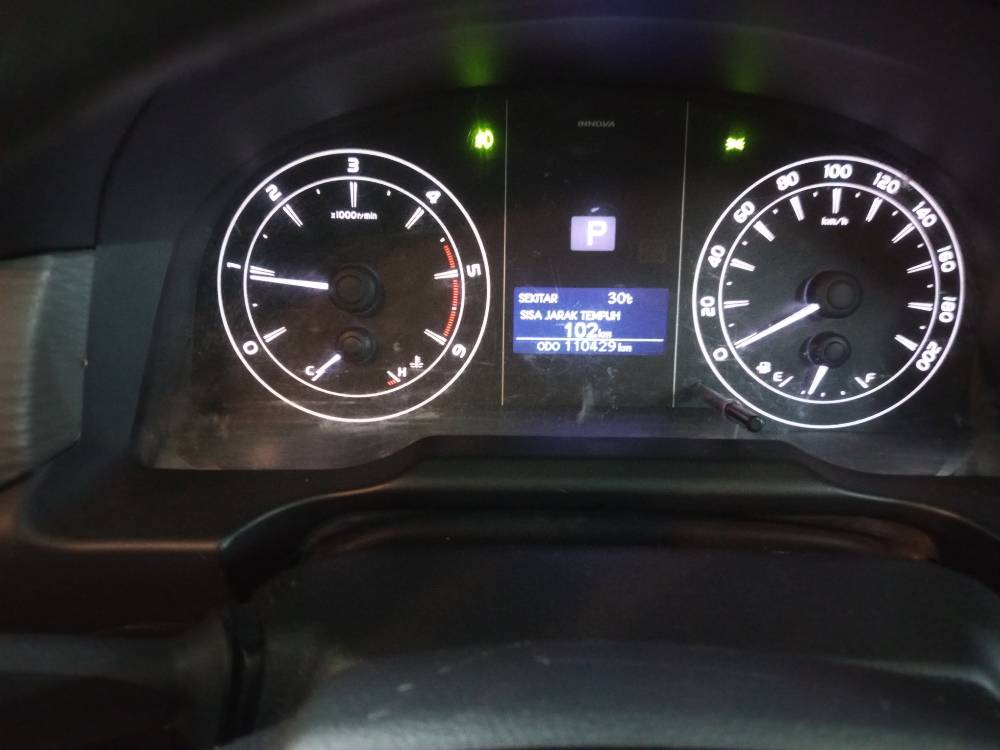 2018 Toyota Kijang Innova REBORN 2.4 G AT DIESEL REBORN 2.4 G AT DIESEL tua