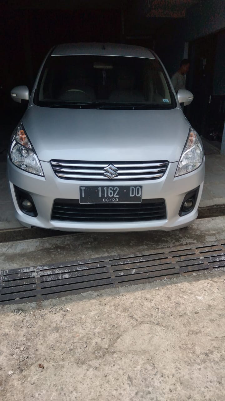 2013 Suzuki Ertiga GX DOUBLE BLOWER MT 2013 Suzuki Ertiga GX DOUBLE BLOWER MT