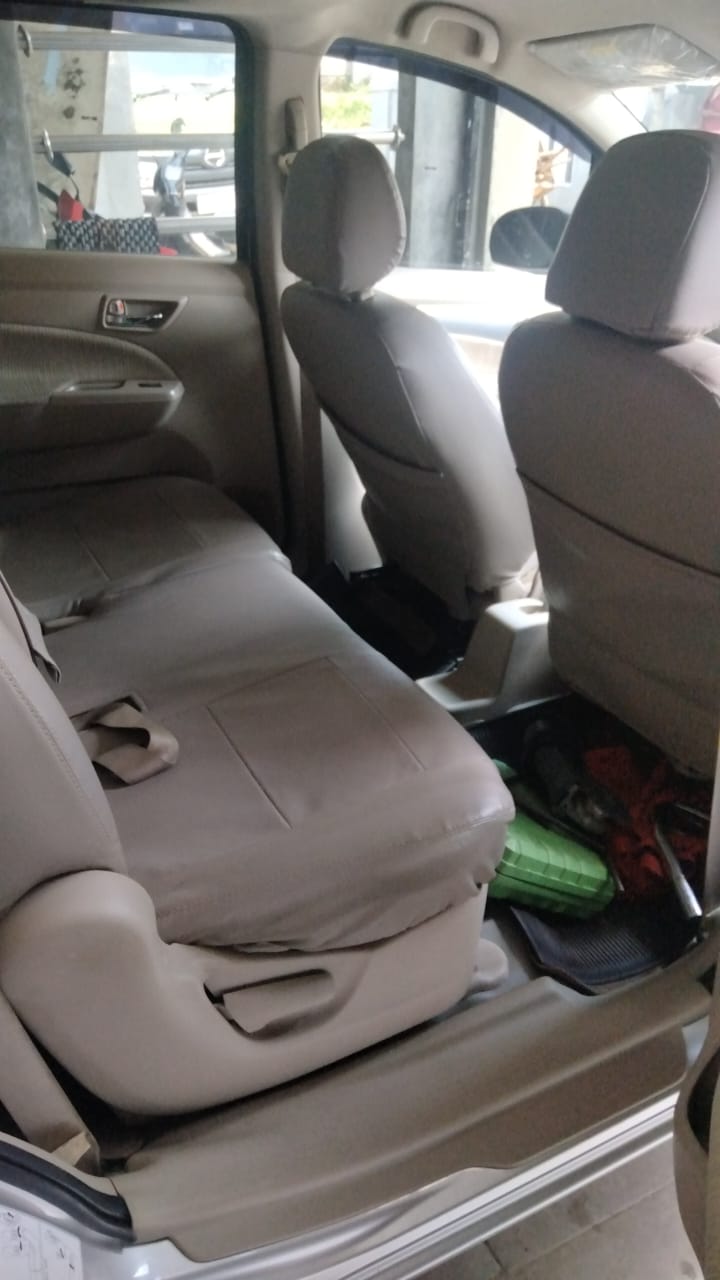 2013 Suzuki Ertiga GX DOUBLE BLOWER MT 2013 Suzuki Ertiga GX DOUBLE BLOWER MT