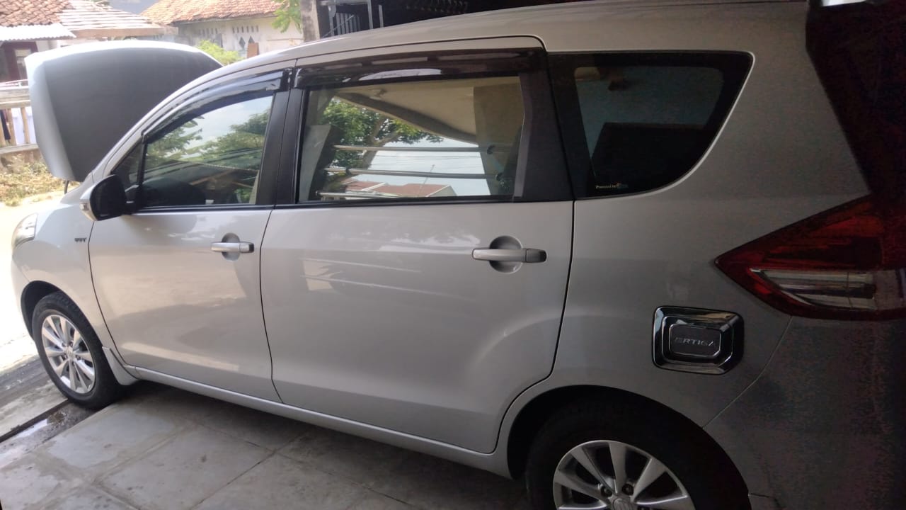 2013 Suzuki Ertiga GX DOUBLE BLOWER MT 2013 Suzuki Ertiga GX DOUBLE BLOWER MT