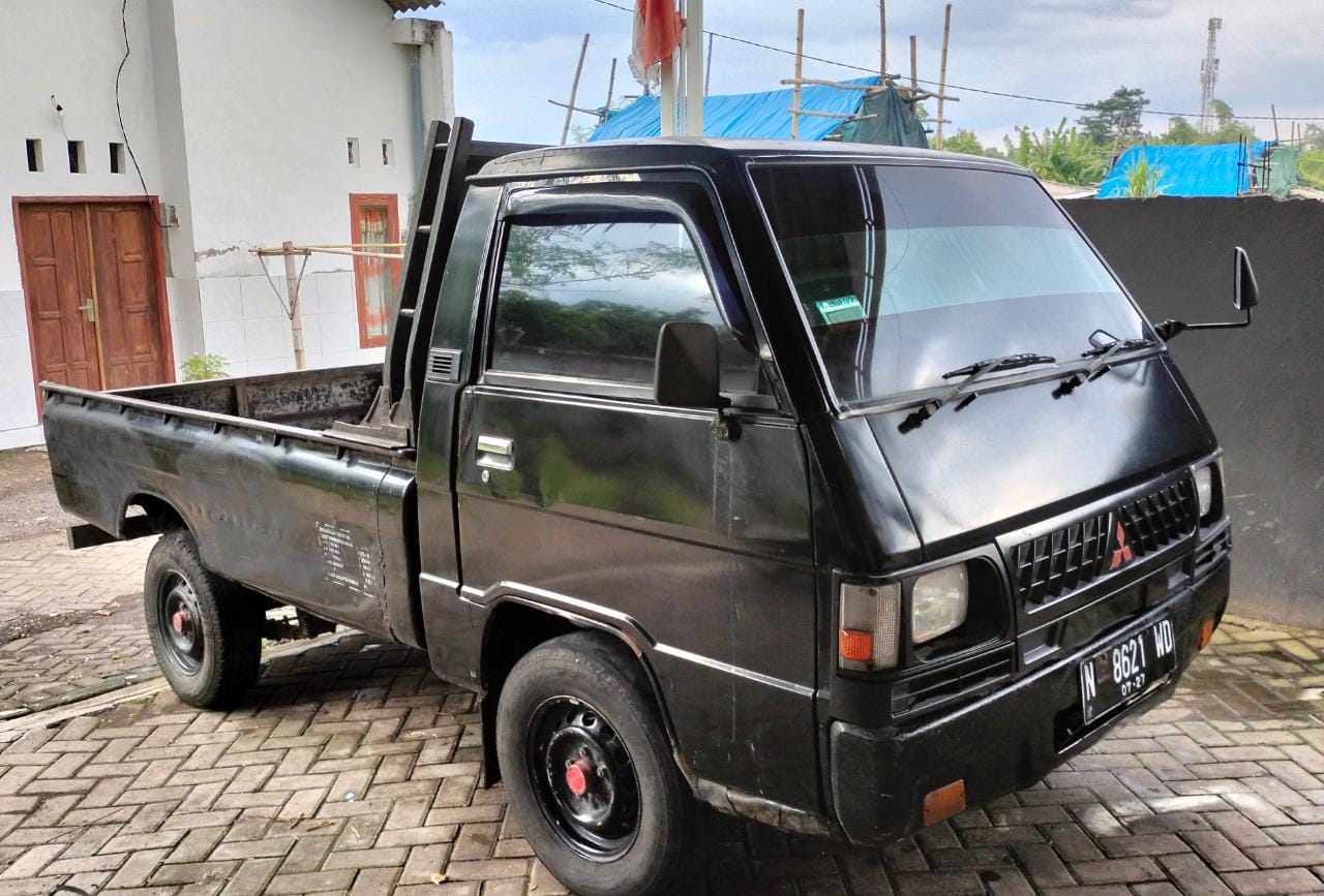 2017 Mitsubishi Colt L300 2017 Mitsubishi Colt L300