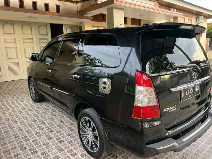 2012 Toyota Kijang Innova 2.5 G MT DIESEL 2012 Toyota Kijang Innova 2.5 G MT DIESEL