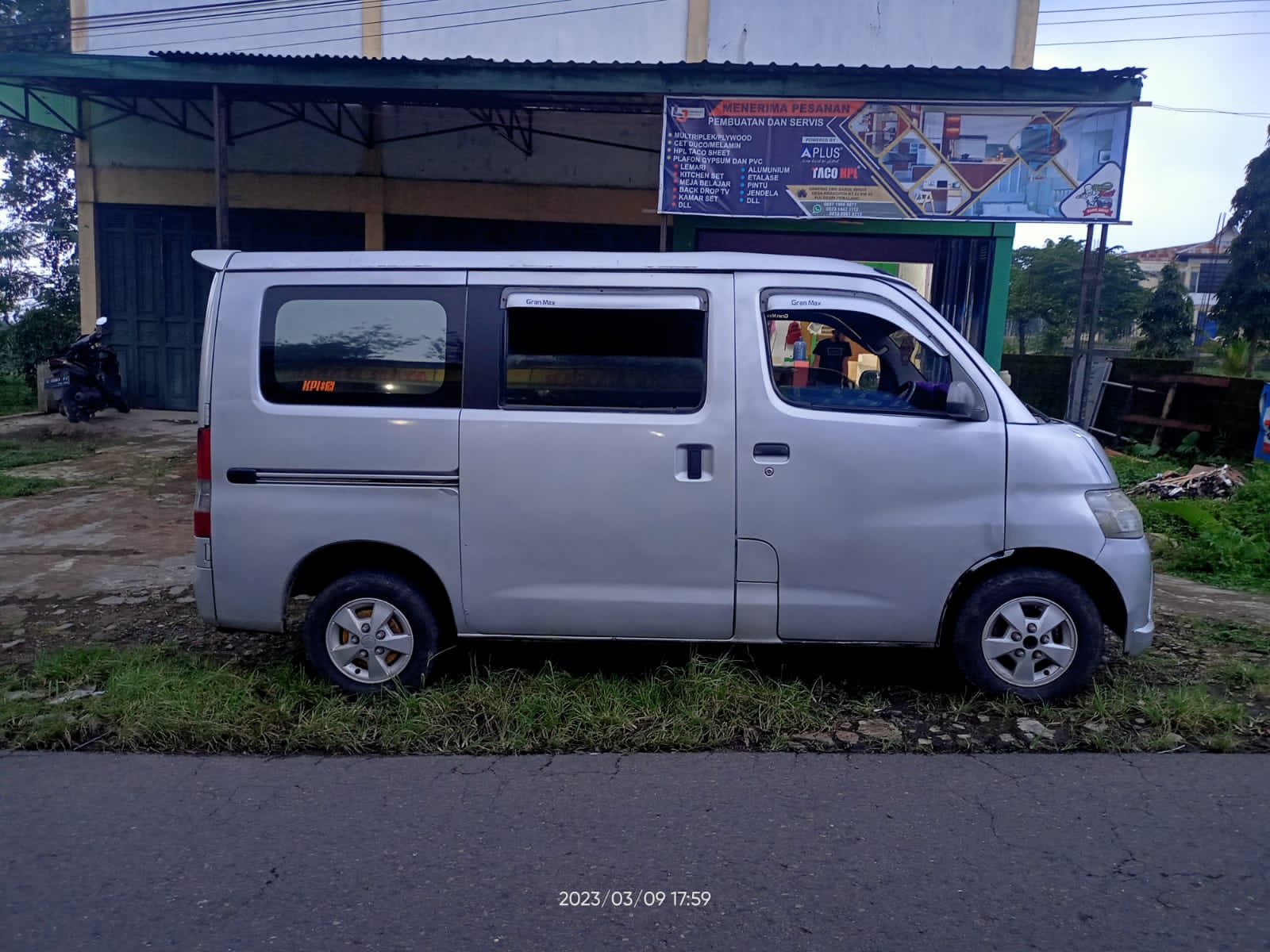 2011 Daihatsu Grand Max 2011 Daihatsu Grand Max