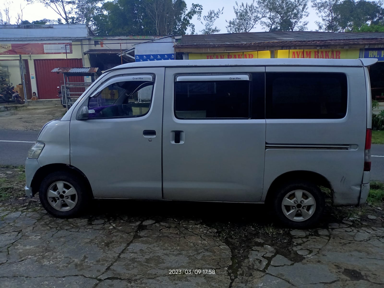 2011 Daihatsu Grand Max 2011 Daihatsu Grand Max