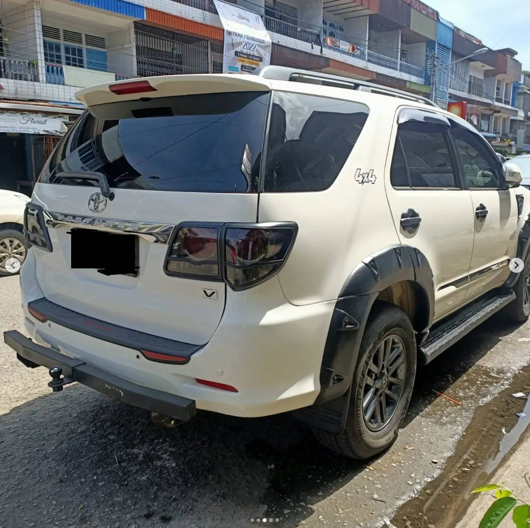 2013 Toyota Fortuner  4X4 V AT MC 2013 Toyota Fortuner  4X4 V AT MC