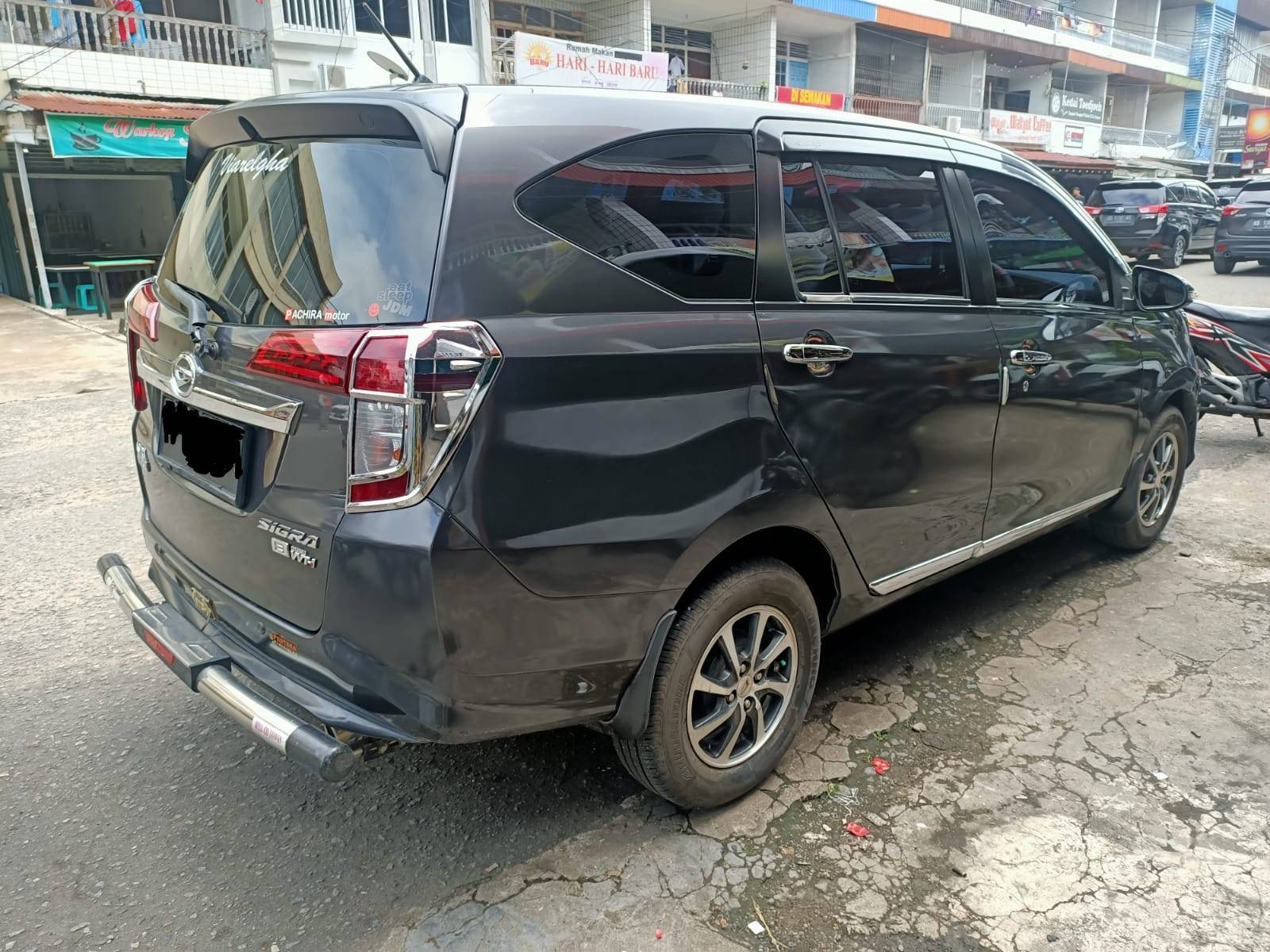 2013 Daihatsu Sigra 1.2 R MT 2013 Daihatsu Sigra 1.2 R MT