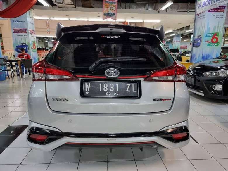 2017 Toyota Yaris 2017 Toyota Yaris