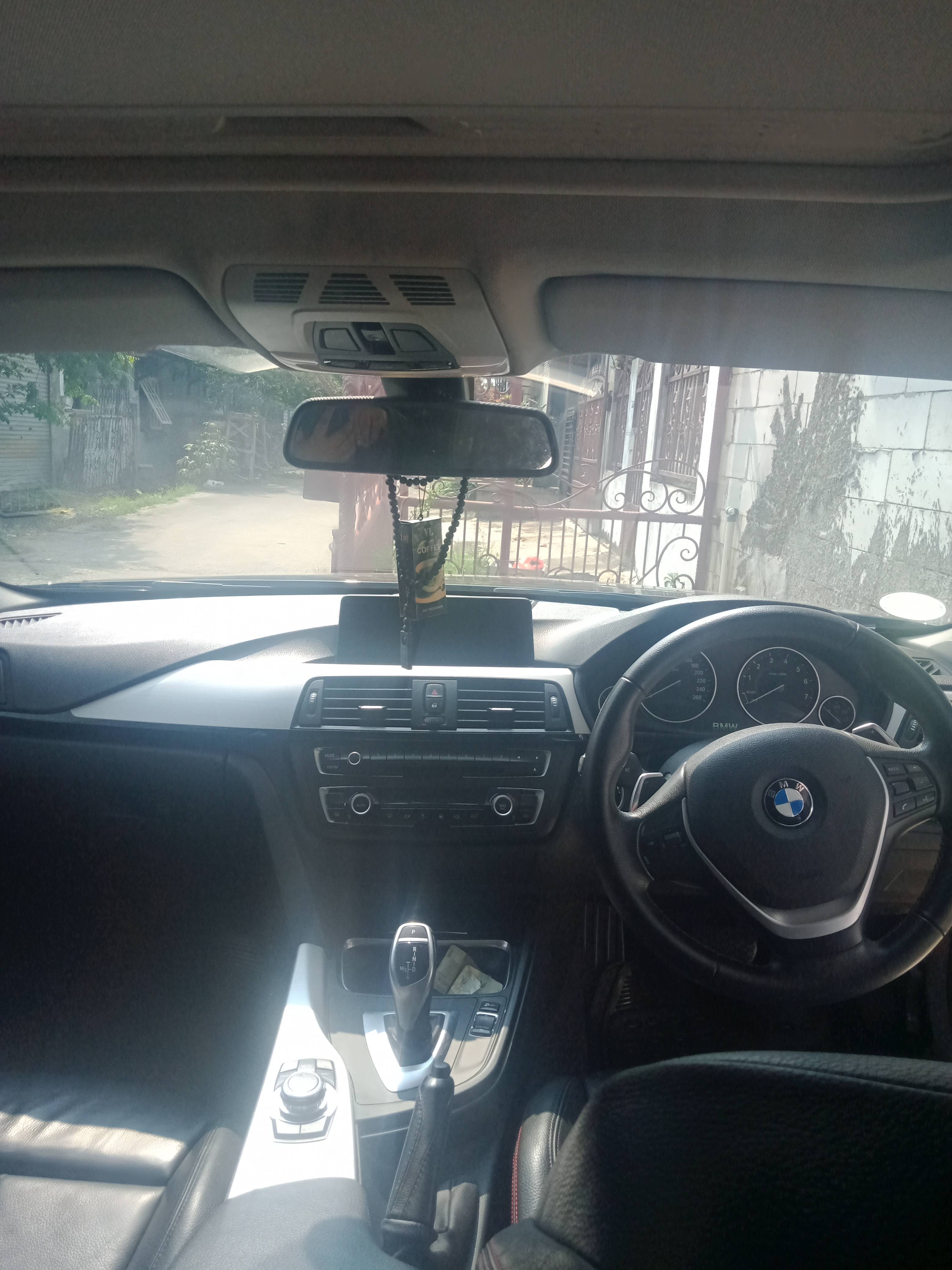 2013 BMW 3 Series Sedan  2013 BMW 3 Series Sedan