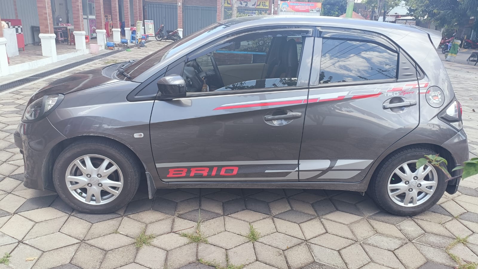 2015 Honda Brio  SATYA 1.2 E MT CKD 2015 Honda Brio  SATYA 1.2 E MT CKD
