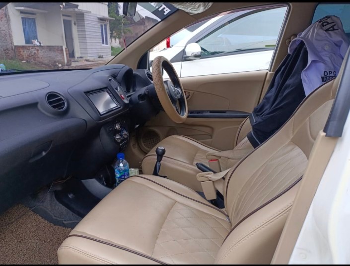 2014 Honda Brio  1.2 E MT 2014 Honda Brio  1.2 E MT