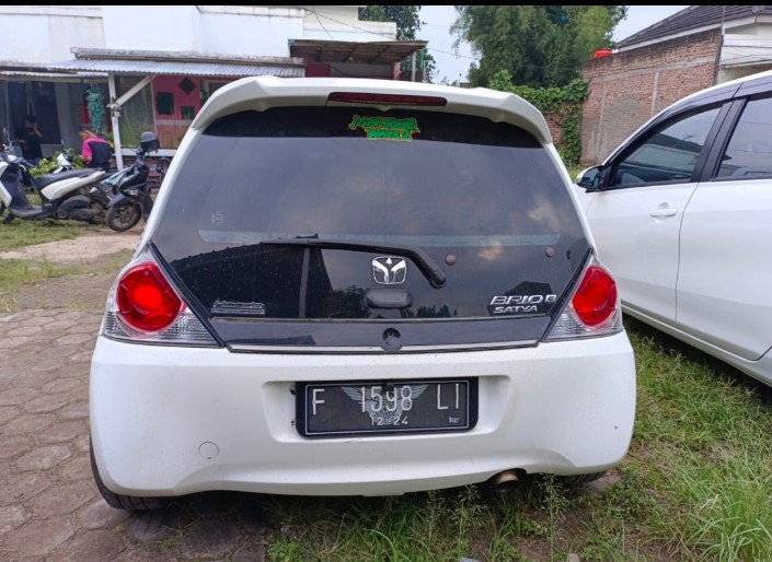 2014 Honda Brio  1.2 E MT 2014 Honda Brio  1.2 E MT