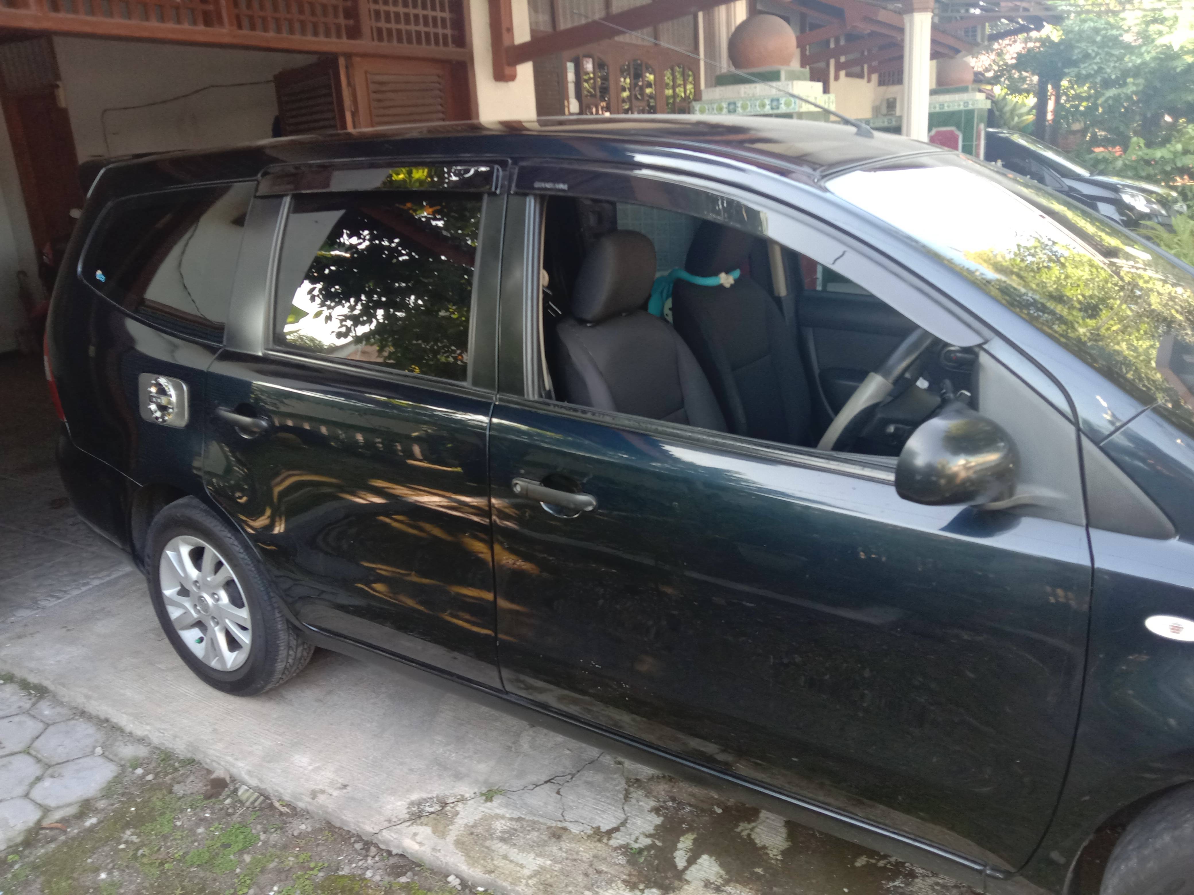 2011 Nissan Grand Livina 2011 Nissan Grand Livina