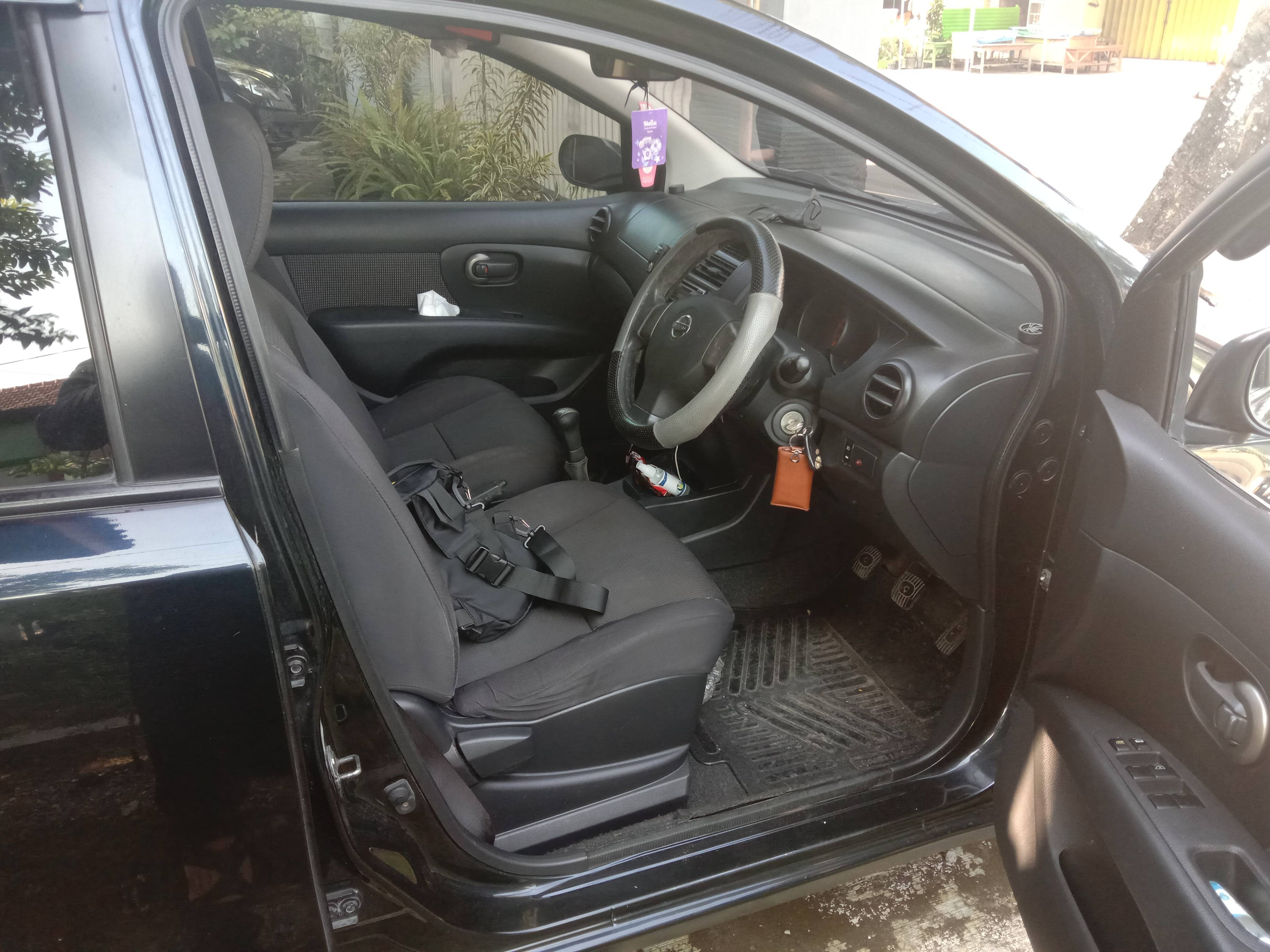 2011 Nissan Grand Livina 2011 Nissan Grand Livina