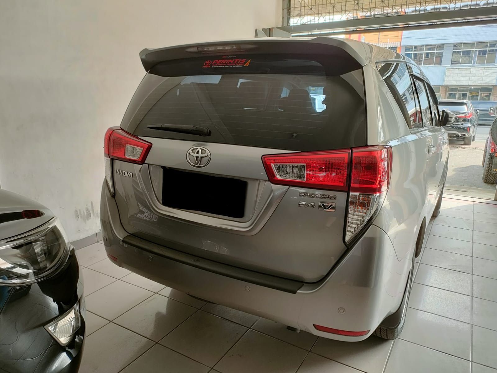 Used 2019 Toyota Kijang Innova REBORN 2.4 V AT DIESEL LUX REBORN 2.4 V AT DIESEL LUX for sale