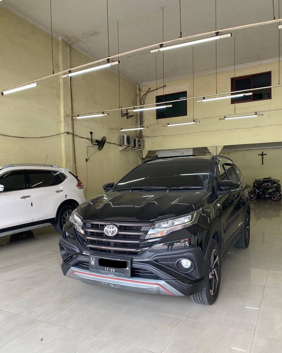 2016 Toyota Rush  TRD Sportivo A/T TRD Sportivo A/T tua