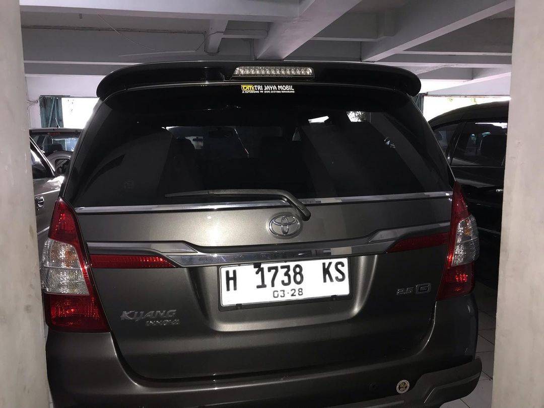 2014 Toyota Kijang Innova 2014 Toyota Kijang Innova