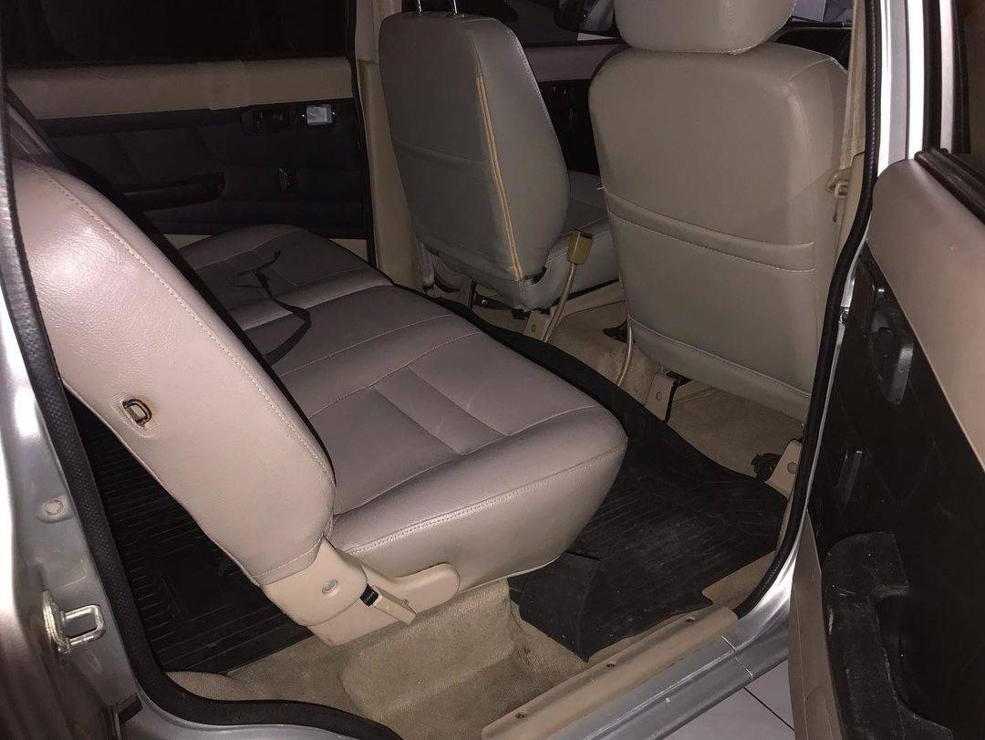 2012 Isuzu Panther 2012 Isuzu Panther