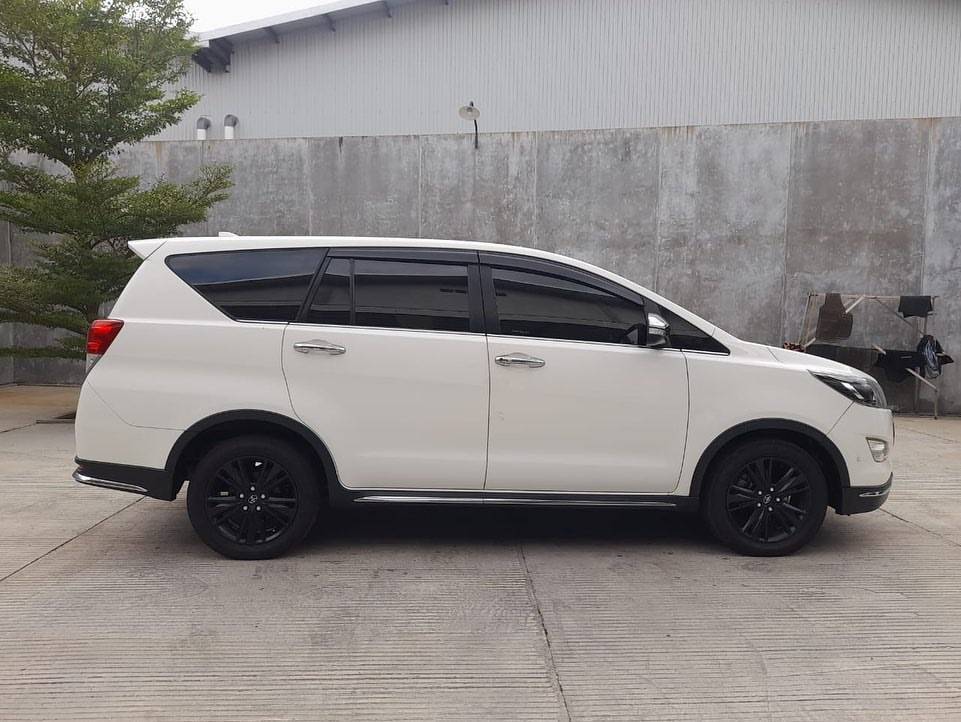 2017 Toyota Kijang Innova 2017 Toyota Kijang Innova