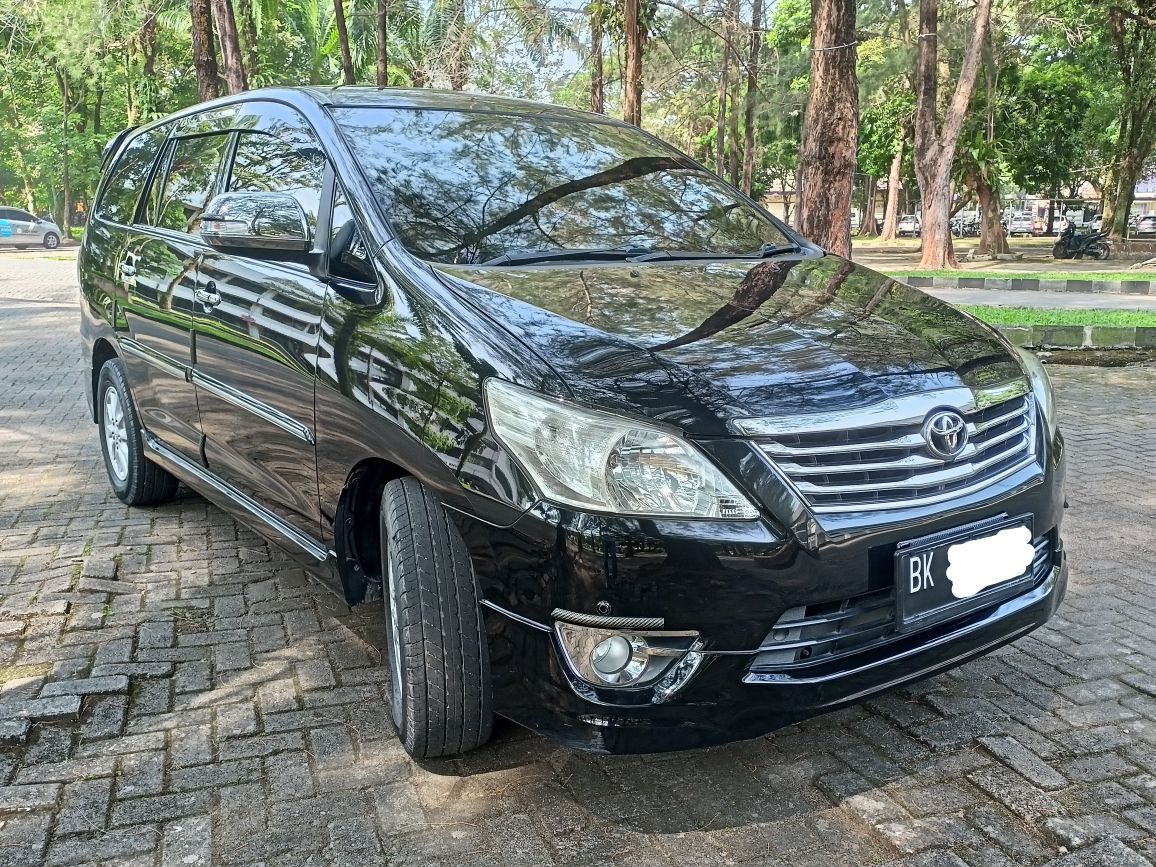 2012 Toyota Kijang Innova V Luxury M/T Gasoline Bekas 2012 Toyota Kijang Innova V Luxury M/T Gasoline Bekas