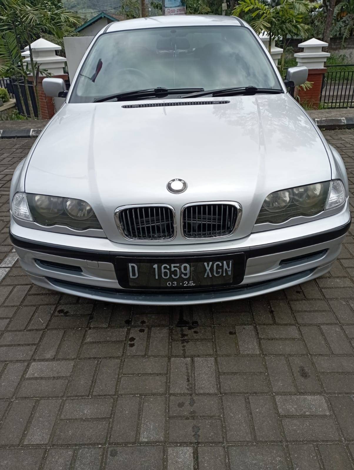 Used 2000 BMW 3 Series Sedan  318iAt 318iAt