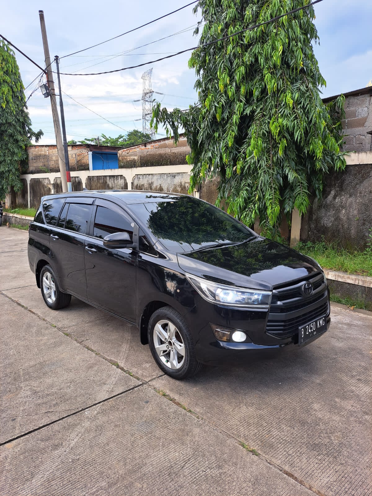 2016 Toyota Kijang Innova 2.0 G AT 2016 Toyota Kijang Innova 2.0 G AT