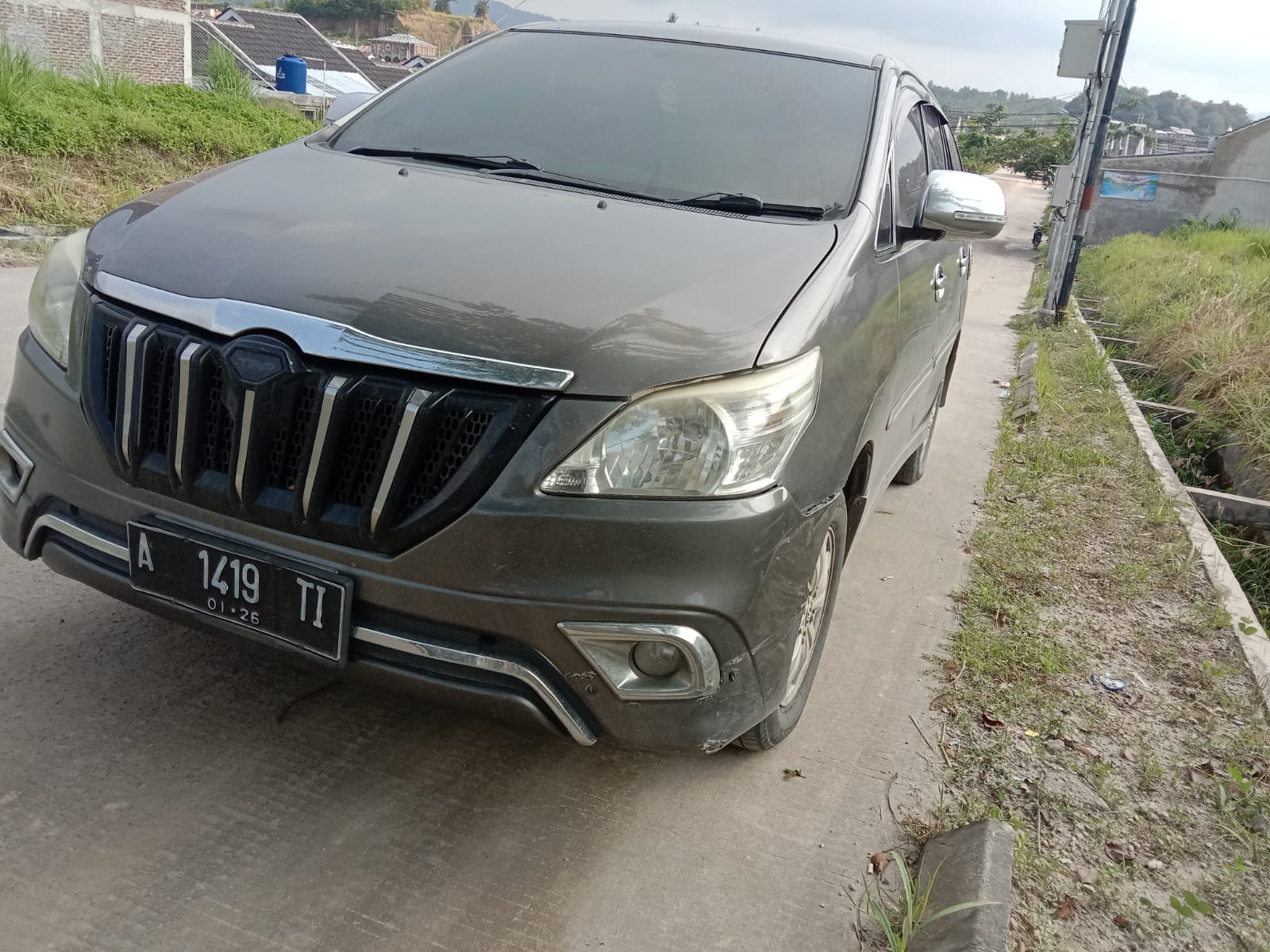 2012 Toyota Kijang Innova 2.0 G AT 2012 Toyota Kijang Innova 2.0 G AT