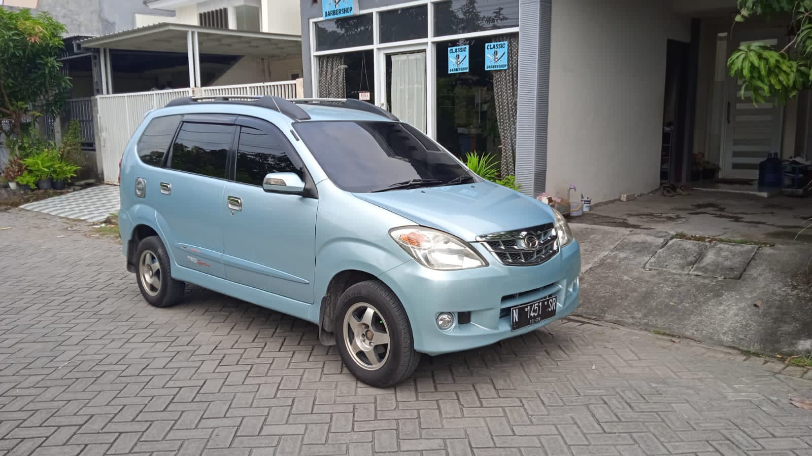 2009 Daihatsu Xenia 1.3 M MT 2009 Daihatsu Xenia 1.3 M MT