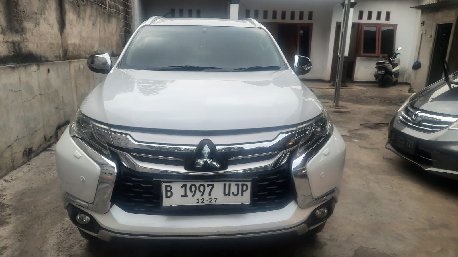 Second Hand 2017 Mitsubishi Pajero Sport  Dakar 4x2 Ultimate Second Hand 2017 Mitsubishi Pajero Sport  Dakar 4x2 Ultimate