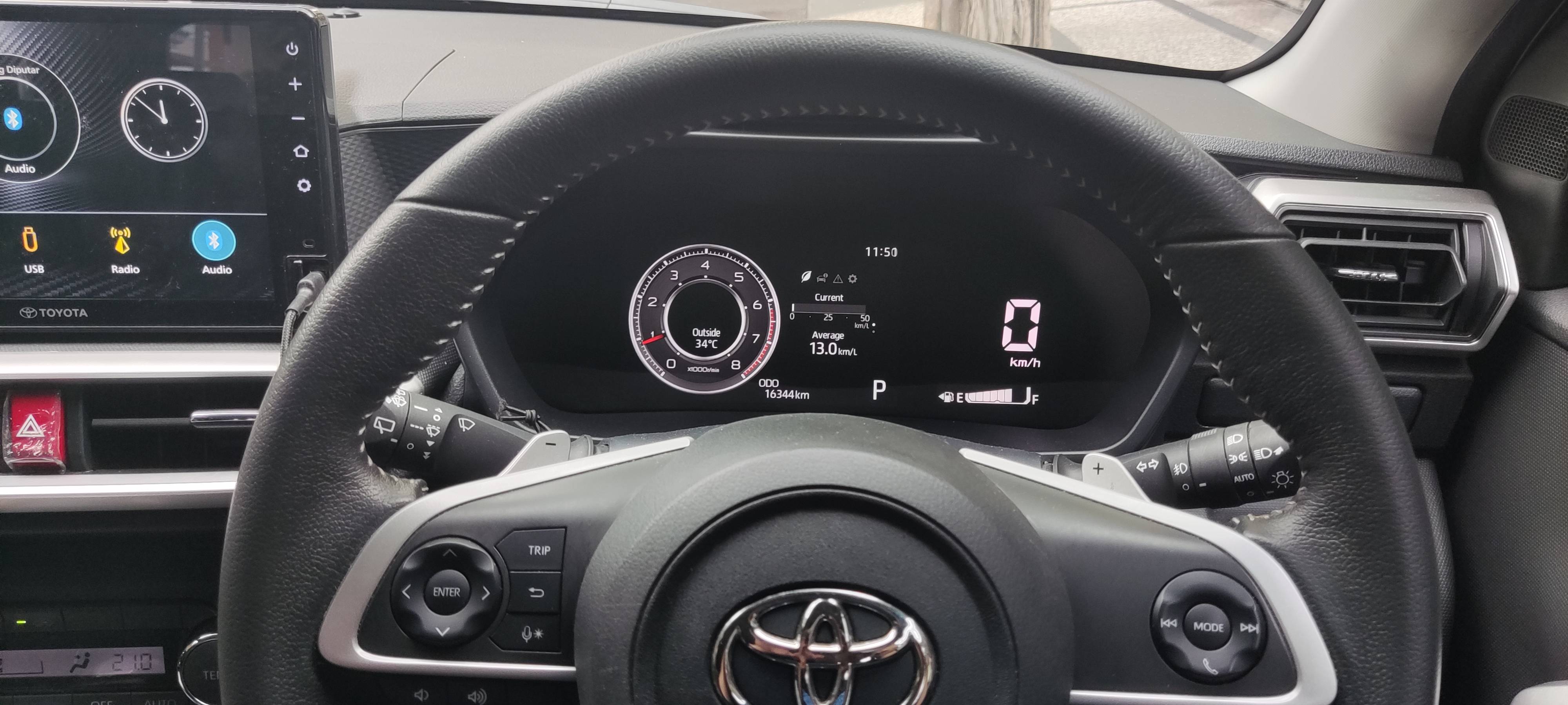 2021 Toyota Raize 1.0T GR CVT TWO TONE 2021 Toyota Raize 1.0T GR CVT TWO TONE