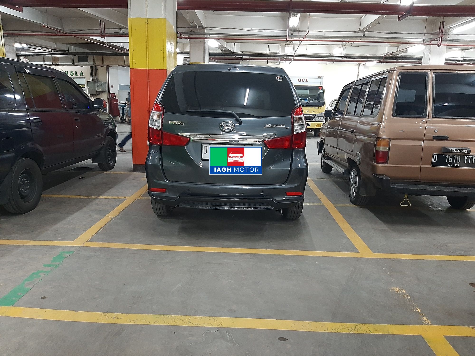 2015 Daihatsu Xenia 1.3 R MT 2015 Daihatsu Xenia 1.3 R MT