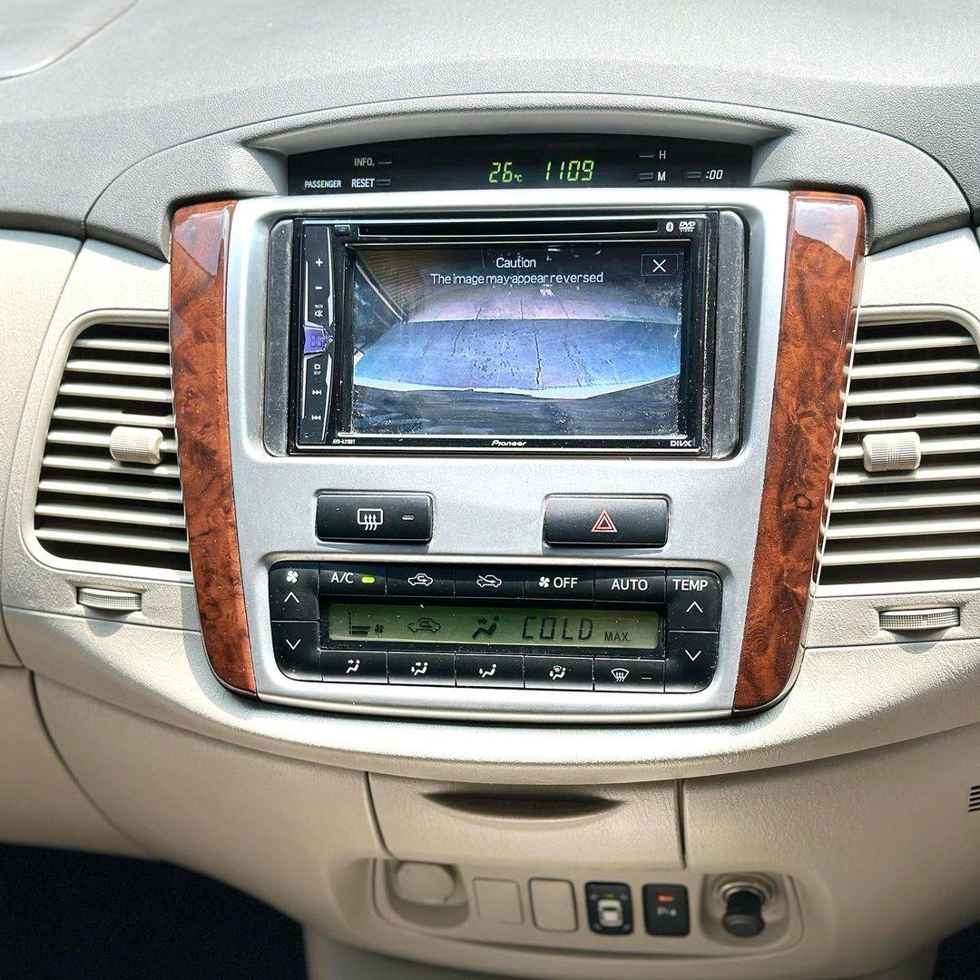 2012 Toyota Kijang Innova 2012 Toyota Kijang Innova