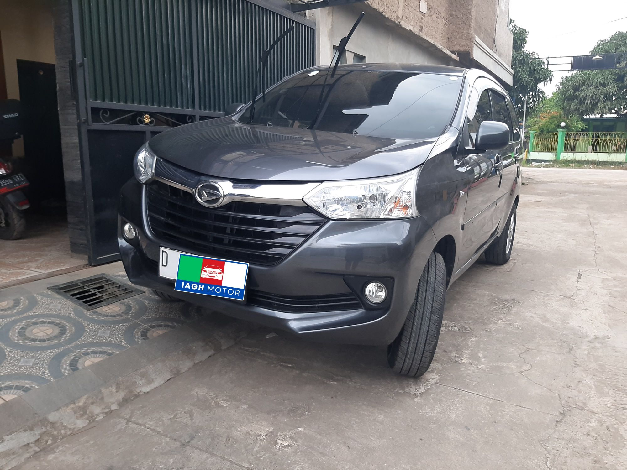 2015 Daihatsu Grand Xenia 1.3 R MT 2015 Daihatsu Grand Xenia 1.3 R MT