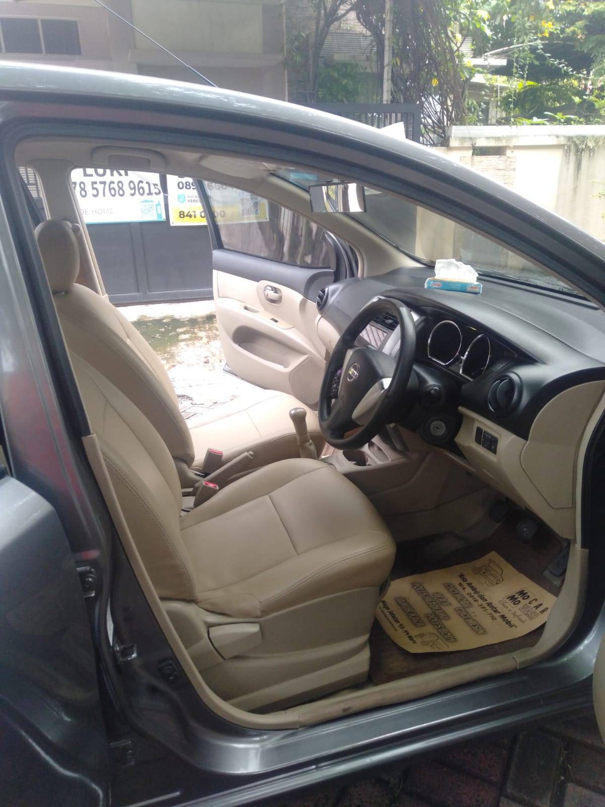 2014 Nissan Grand Livina 1.5 XV MT 2014 Nissan Grand Livina 1.5 XV MT