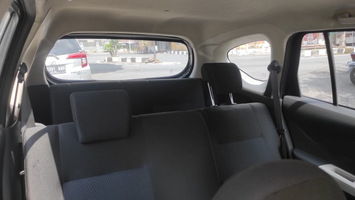 2017 Daihatsu Sigra  1.0 D MT 2017 Daihatsu Sigra  1.0 D MT